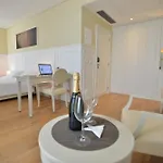 Hotell Charming Blue Vila do Porto