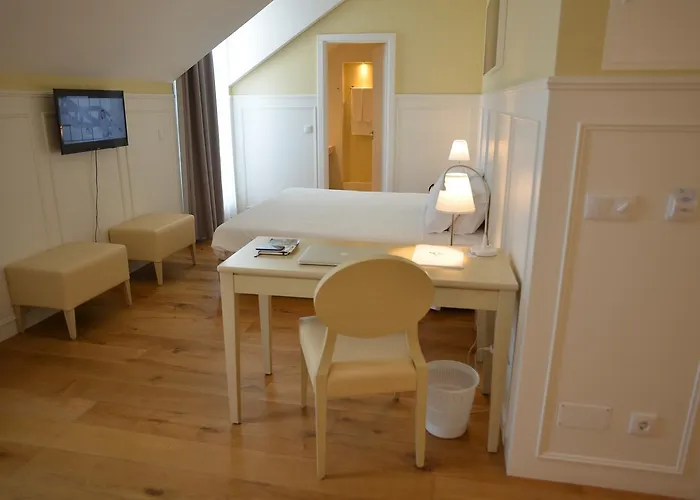 Charming Blue Hotel 4*